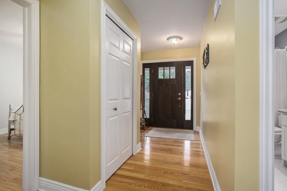 905 Elm Street Colon, MI 49040