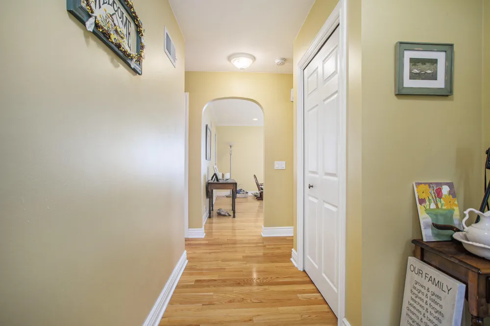 905 Elm Street Colon, MI 49040