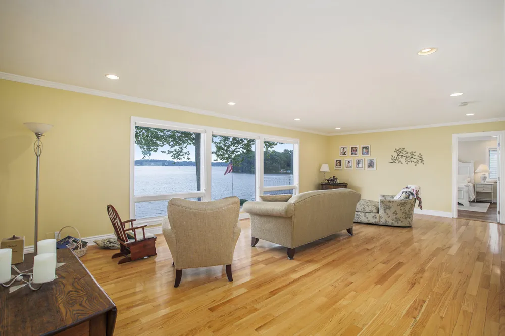 905 Elm Street Colon, MI 49040