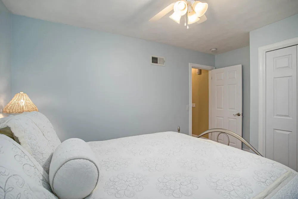 905 Elm Street Colon, MI 49040