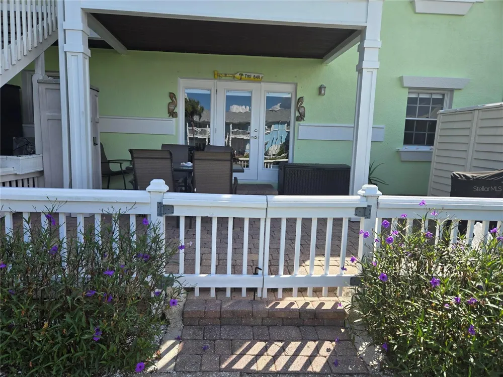 5231 BEACH DRIVE SE #A St Petersburg, FL 33705