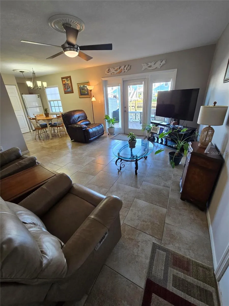 5231 BEACH DRIVE SE #A St Petersburg, FL 33705