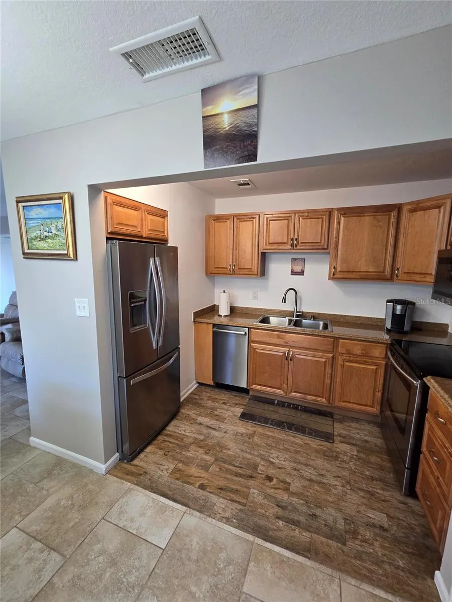 5231 BEACH DRIVE SE #A St Petersburg, FL 33705