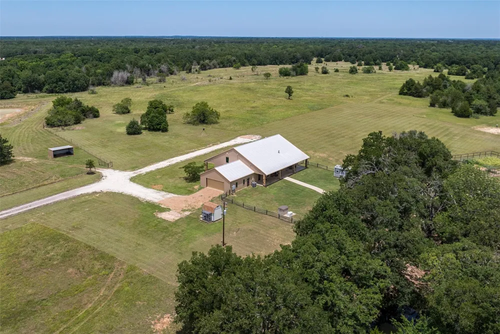 10193 County Road 4240 Kerens, TX 75144