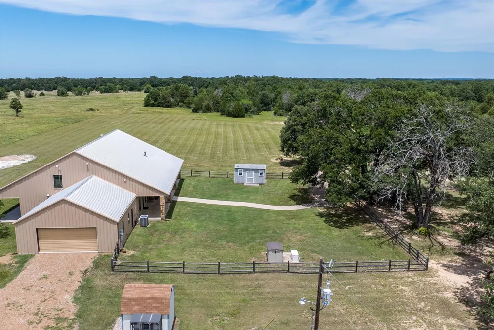 10193 County Road 4240 Kerens, TX 75144