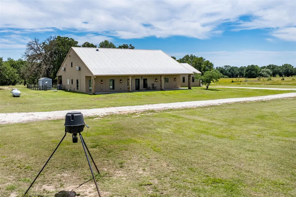 10193 County Road 4240 Kerens, TX 75144