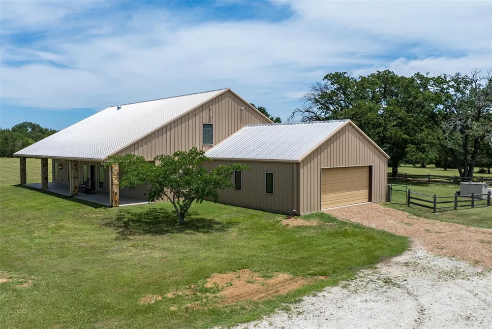 10193 County Road 4240 Kerens, TX 75144