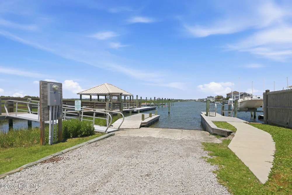 602 W Fort Macon Road #217 Atlantic Beach, NC 28512