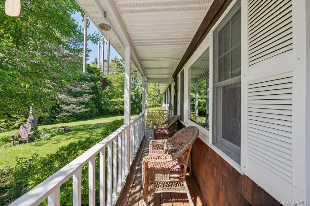44 Aliperti Road Jamesport, NY 11947