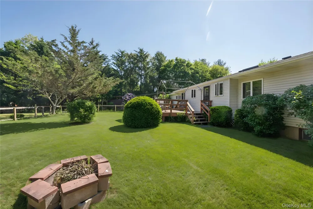 44 Aliperti Road Jamesport, NY 11947
