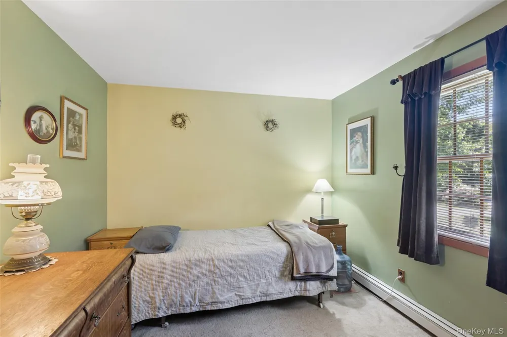 44 Aliperti Road Jamesport, NY 11947