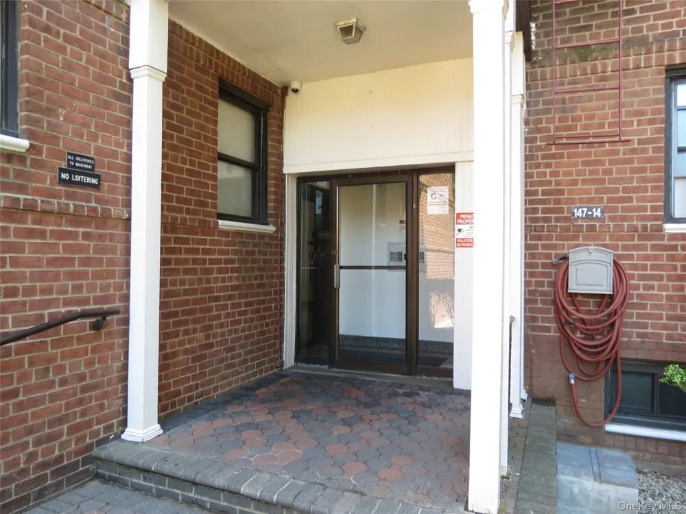 147-14 84th Road #2A Briarwood, NY 11435