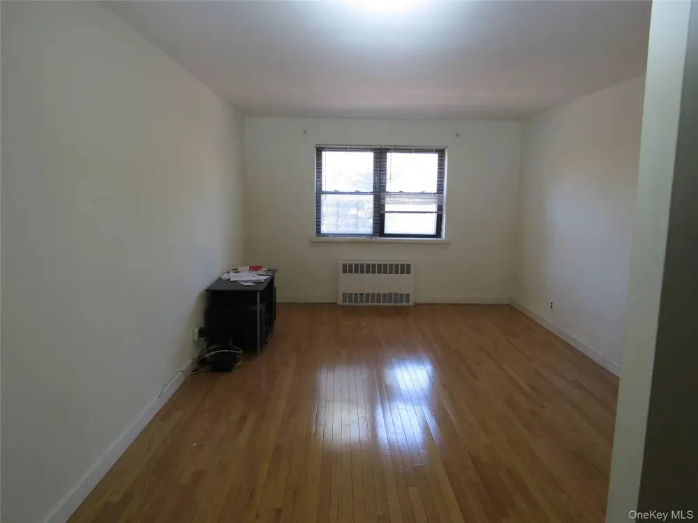 147-14 84th Road #2A Briarwood, NY 11435