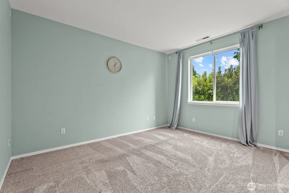25220 104th Avenue SE #9 Kent, WA 98030