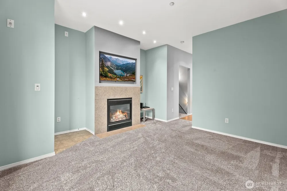 25220 104th Avenue SE #9 Kent, WA 98030