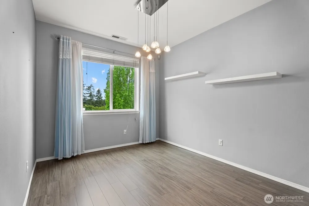 25220 104th Avenue SE #9 Kent, WA 98030
