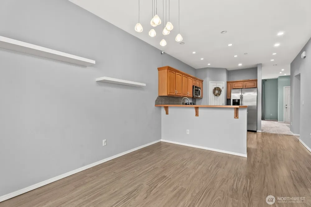 25220 104th Avenue SE #9 Kent, WA 98030