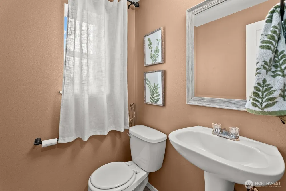 25220 104th Avenue SE #9 Kent, WA 98030