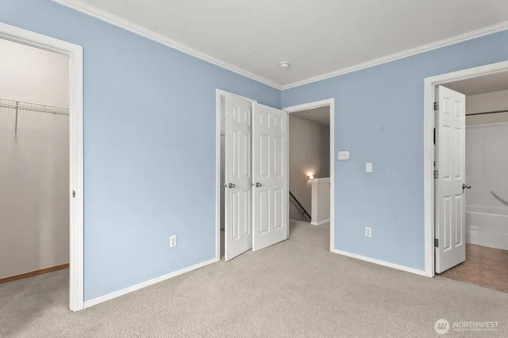 25220 104th Avenue SE #9 Kent, WA 98030