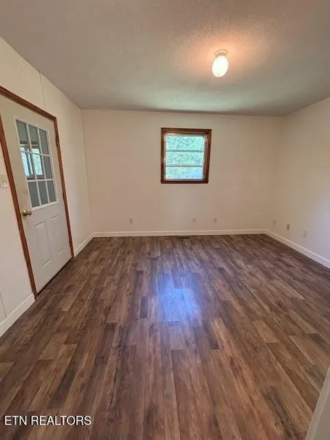 194 Patton Lane Pikeville, TN 37367