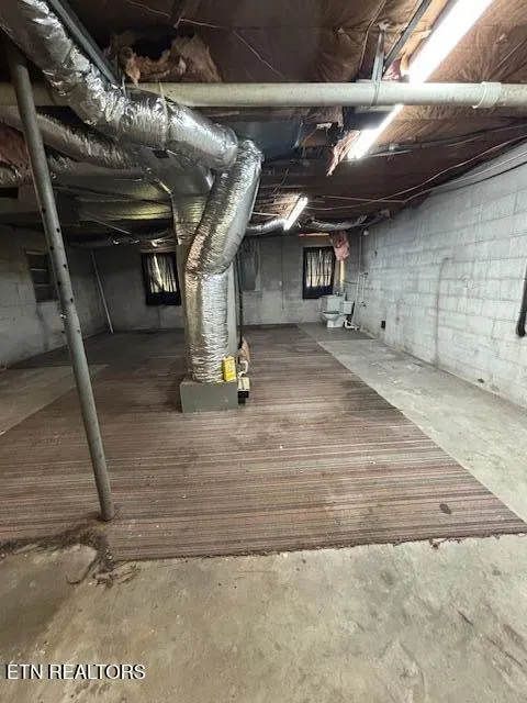 194 Patton Lane Pikeville, TN 37367