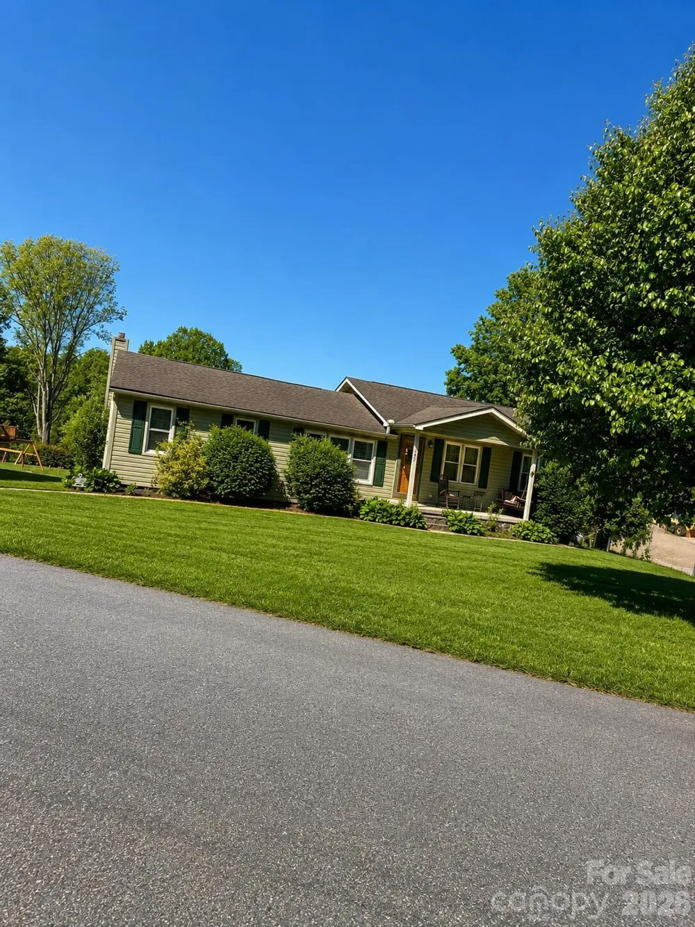 102 Phillips Road Spruce Pine, NC 28777