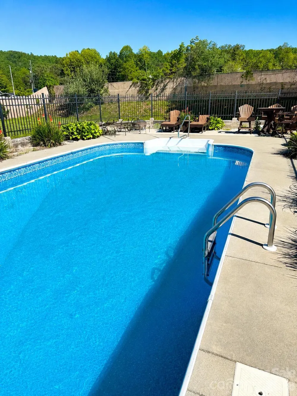102 Phillips Road Spruce Pine, NC 28777