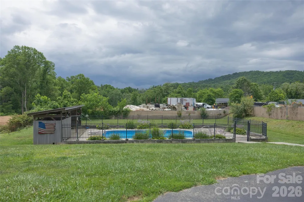 102 Phillips Road Spruce Pine, NC 28777