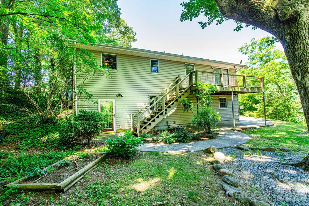 73 Cresent Drive Pisgah Forest, NC 28768