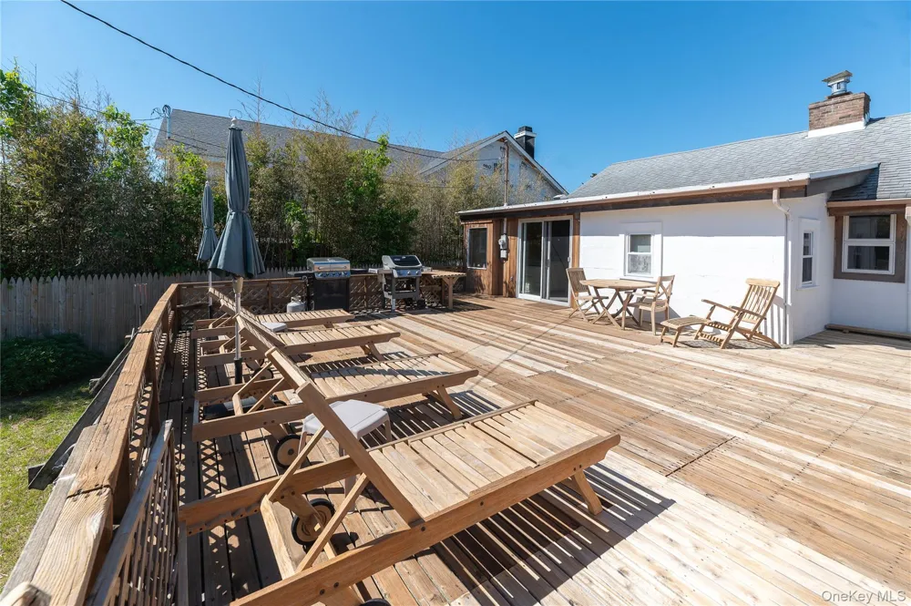 28 Ocean Road Ocean Beach, NY 11770