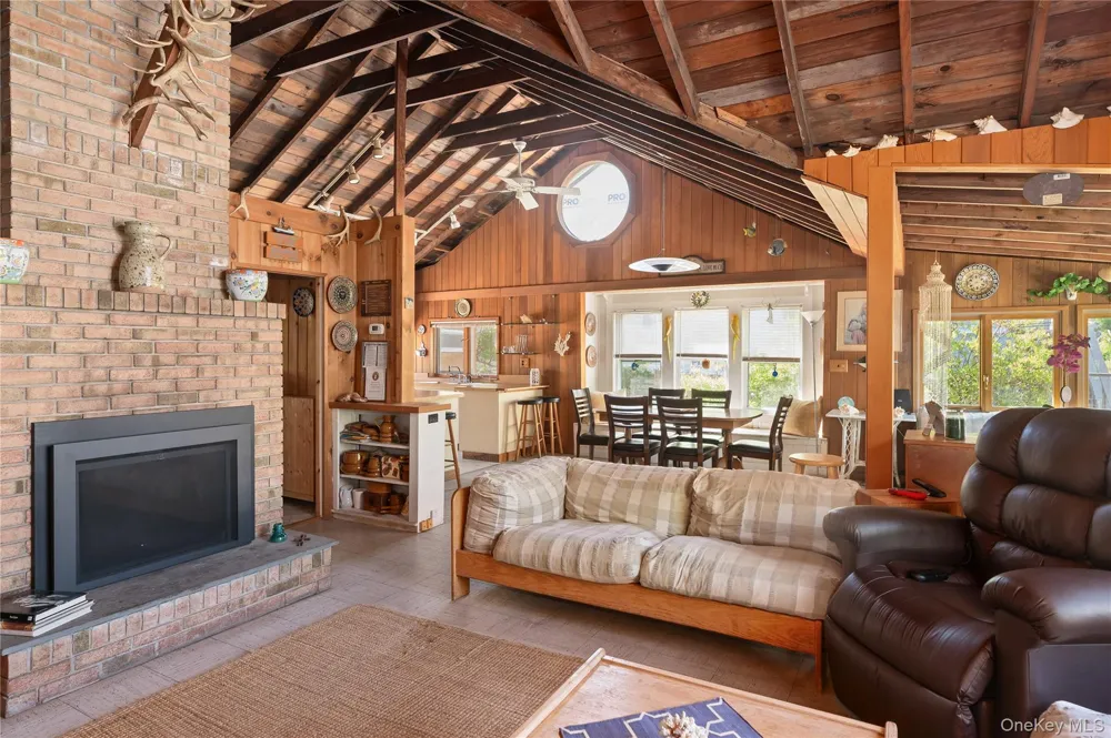 28 Ocean Road Ocean Beach, NY 11770