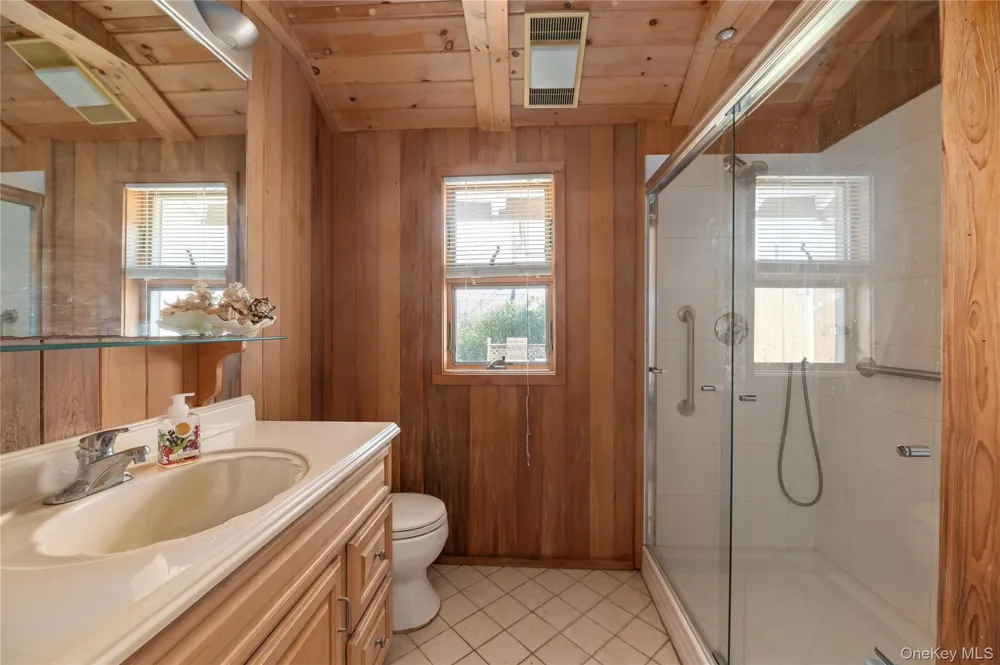 28 Ocean Road Ocean Beach, NY 11770
