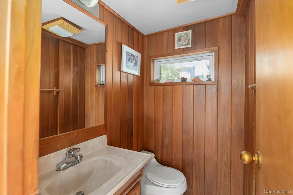 28 Ocean Road Ocean Beach, NY 11770