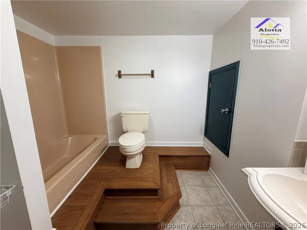 5004 Cardinal Circle Sanford, NC 27332