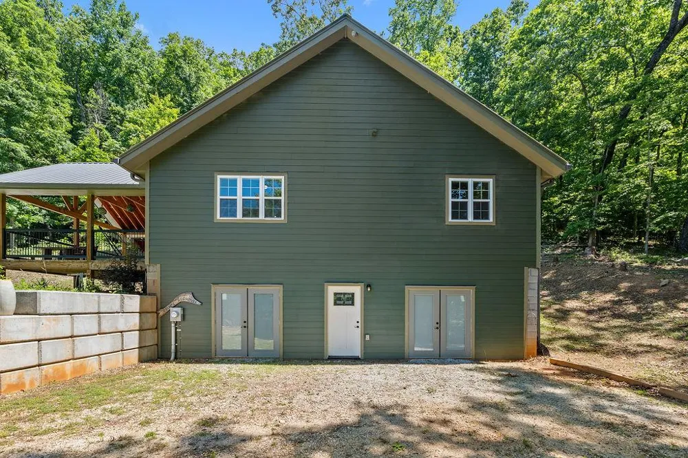 Tessentee Franklin, NC 28734