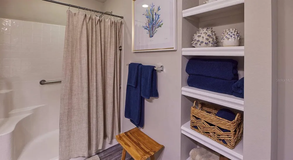 4 MAGGIE LANE #Symphony Sarasota, FL 34232