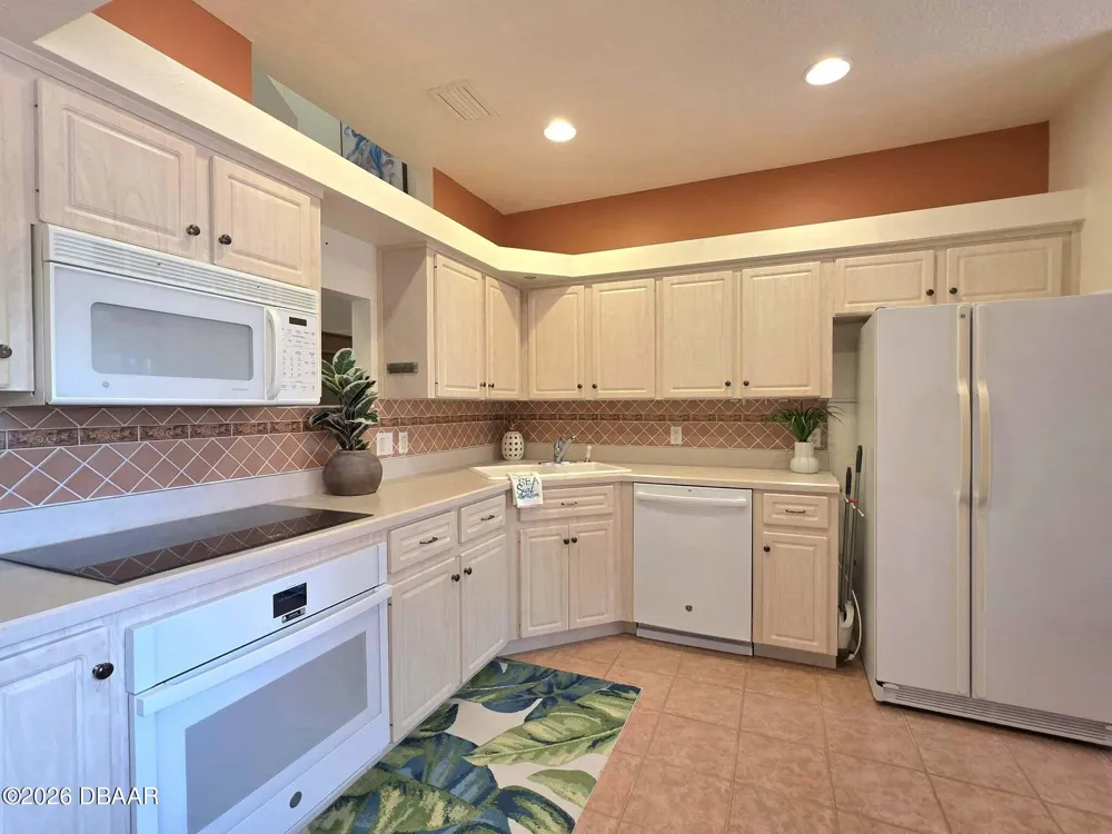 3000 Ocean Shore Boulevard ##9 Ormond Beach, FL 32176