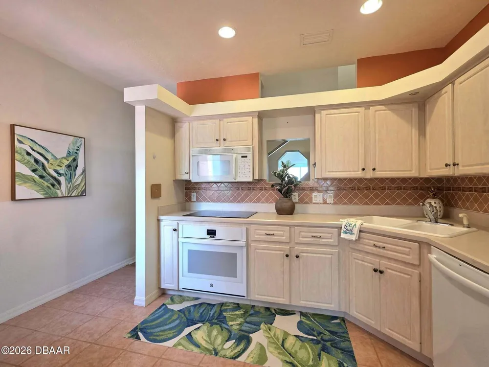 3000 Ocean Shore Boulevard ##9 Ormond Beach, FL 32176