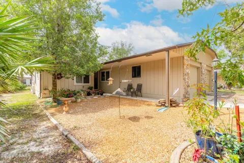 160 Magnolia Loop