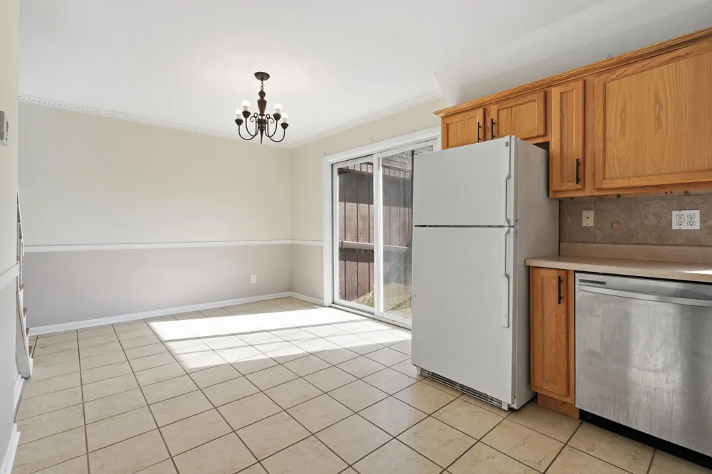 7933 Jefferson Avenue #4b Munster, IN 46321