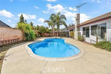 1386 E F Ontario, CA 91764