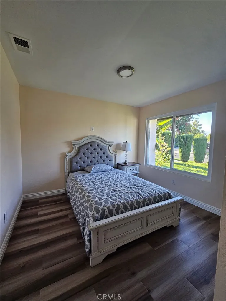 1386 E F Ontario, CA 91764