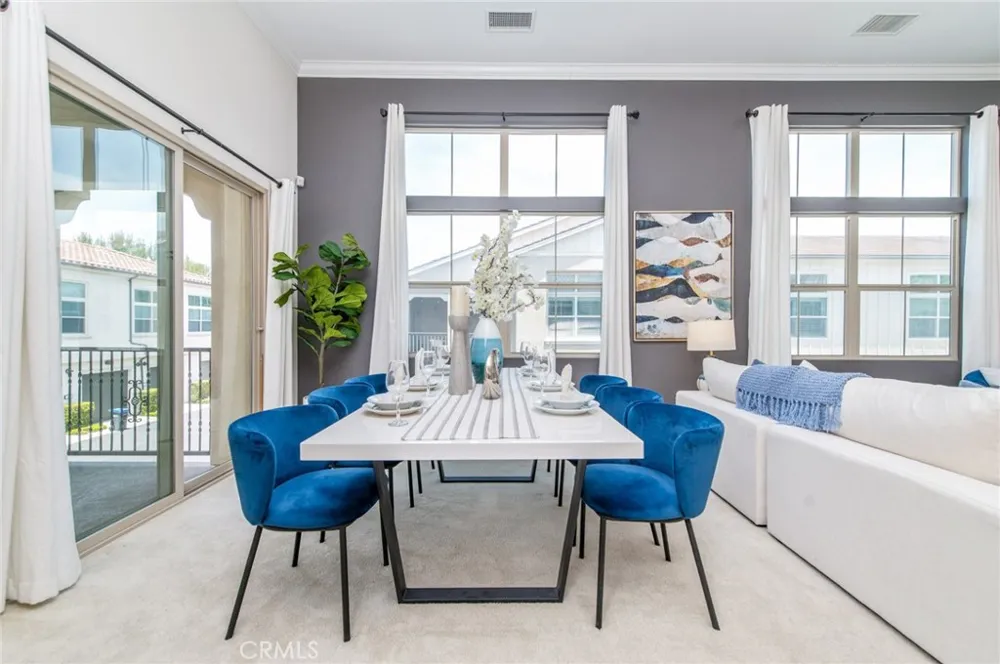 68 Rose Arch Irvine, CA 92620