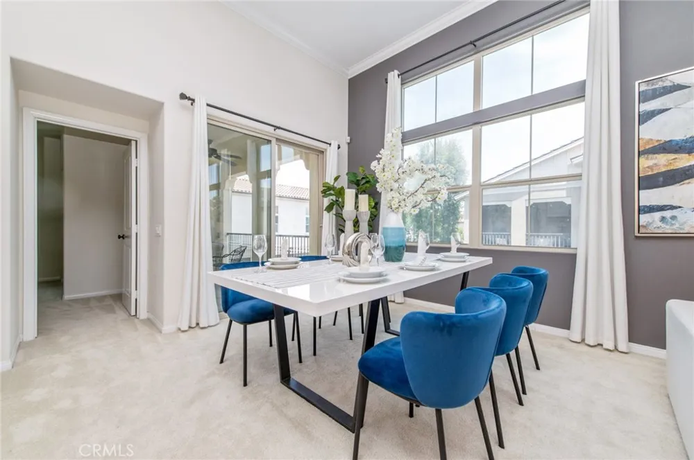 68 Rose Arch Irvine, CA 92620