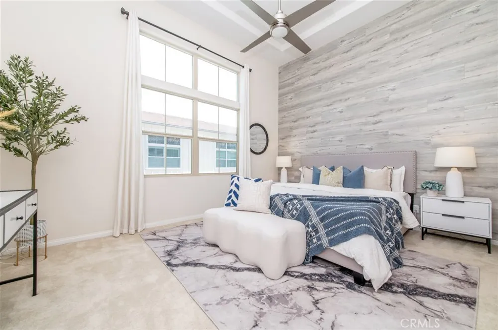 68 Rose Arch Irvine, CA 92620