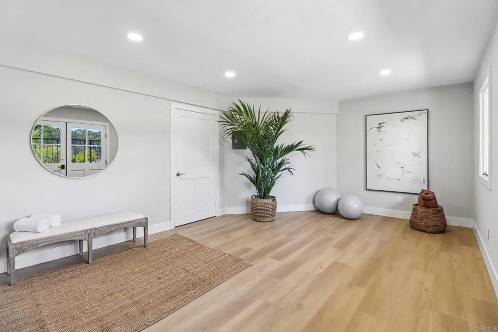 4955 Rancho Viejo Drive Del Mar, CA 92014