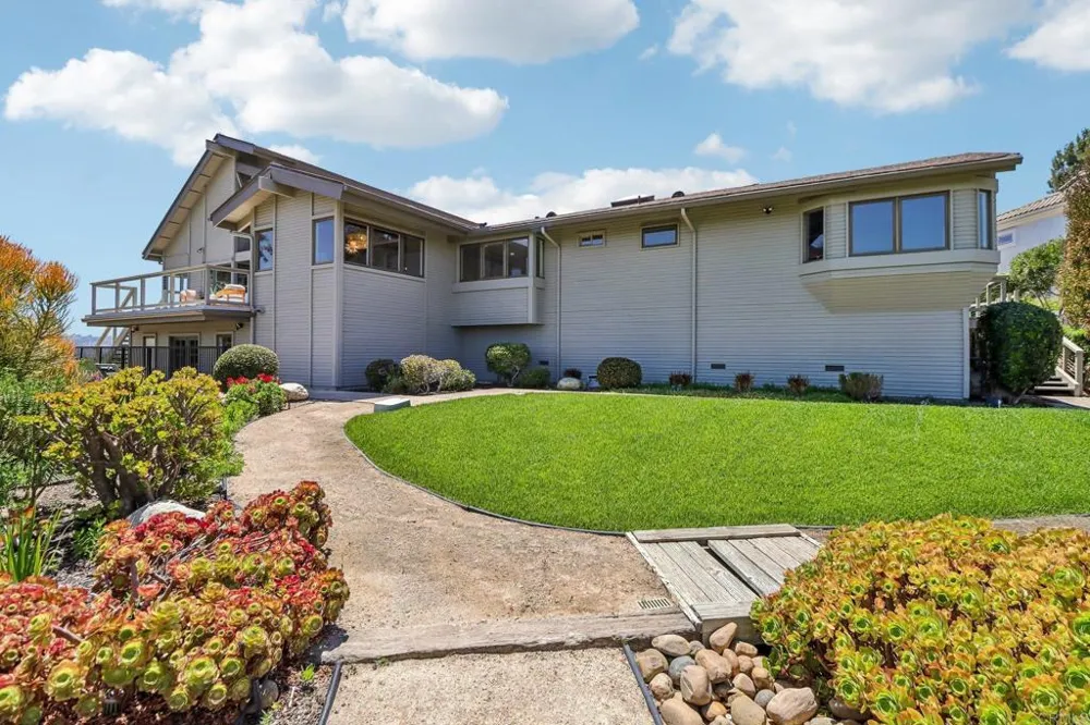 4955 Rancho Viejo Drive Del Mar, CA 92014