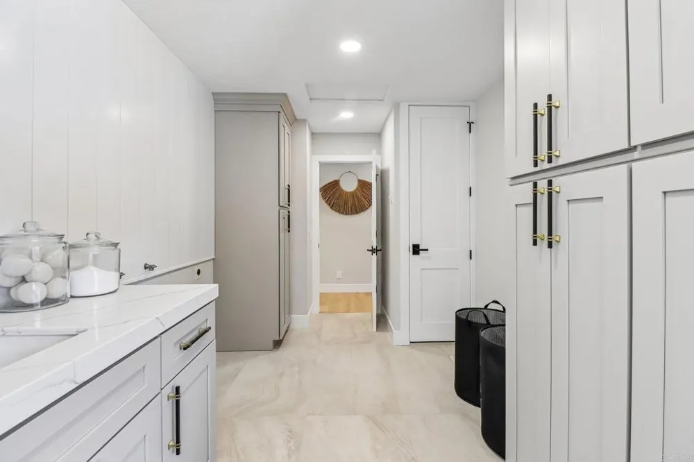 4955 Rancho Viejo Drive Del Mar, CA 92014