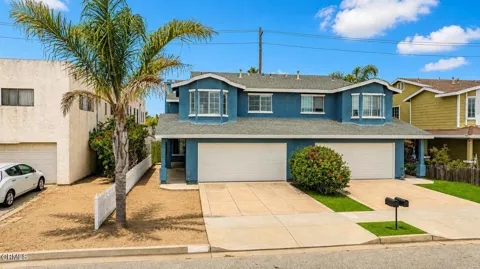 833 Dunes Street