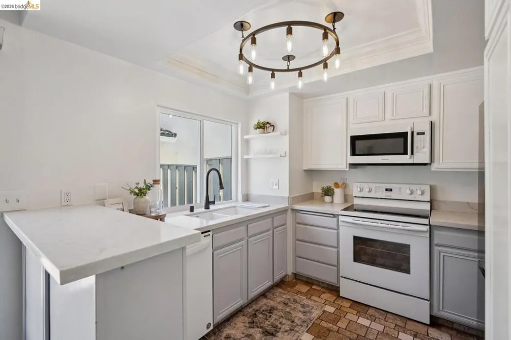3171 Payne AVE #APT 56 San Jose, CA 95117